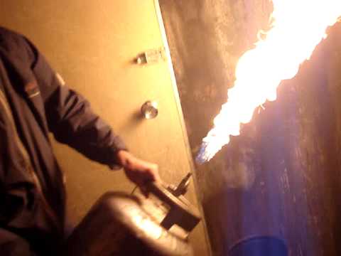 Fogo em botijão de gás em MT provoca queimadura de 2º grau em idoso