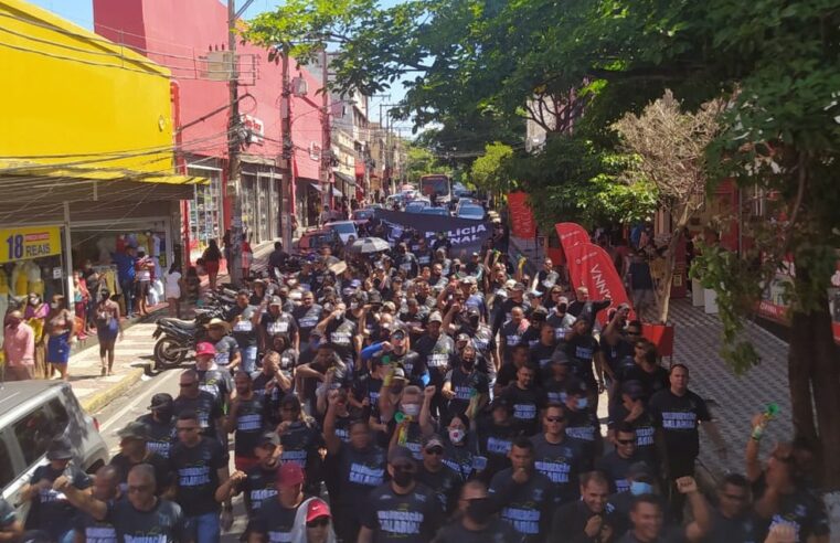 Greve dos policiais penais chega ao 12º dia em MT e profissionais fazem ato para cobrar reajuste salarial