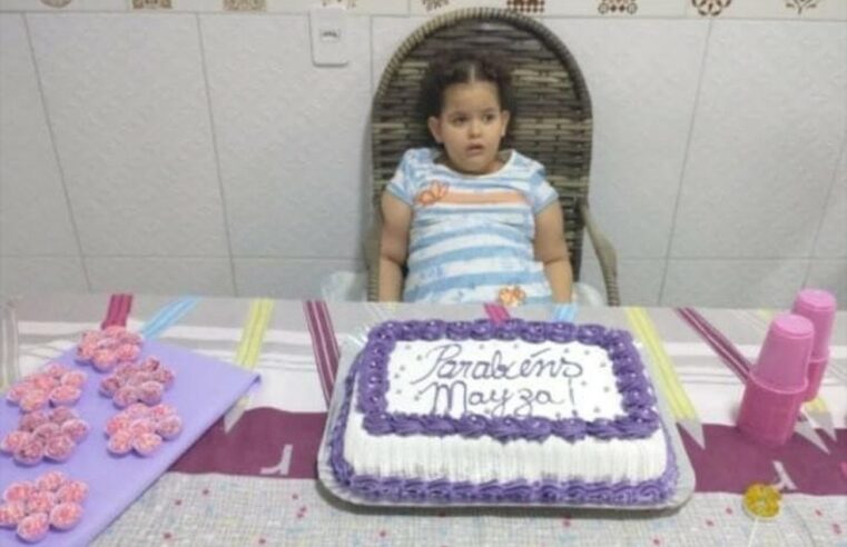 Mãe é presa por abandono após incêndio matar criança cadeirante sozinha em casa no Ceará