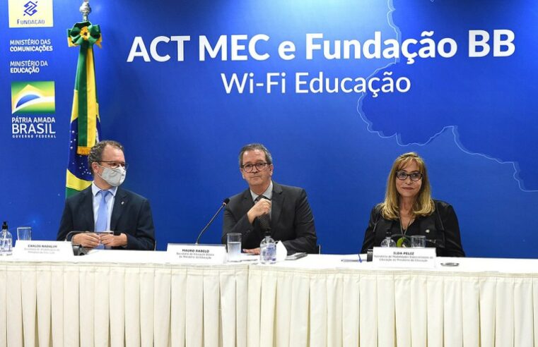 MEC e Fundação Banco do Brasil assinam acordo para levar educação e desenvolvimento social ao interior do país