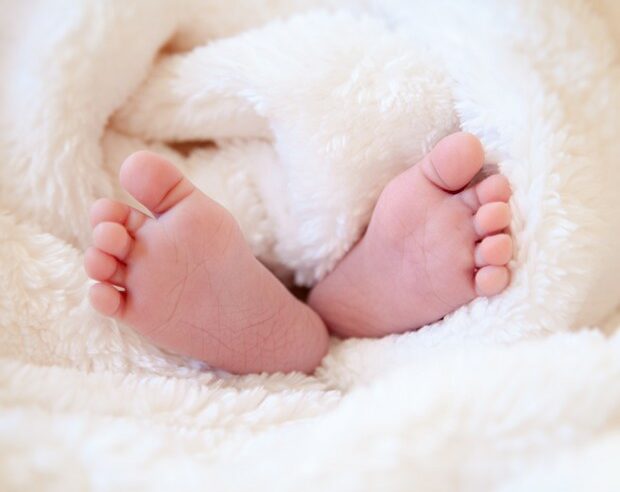 Recém-nascido ganha oportunidade de viver com decisão que garantiu UTI neonatal