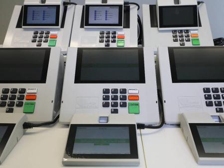 Investigadores começam teste de confirmação para avaliar ajustes feitos pelo TSE no Sistema Eletrônico de Votação