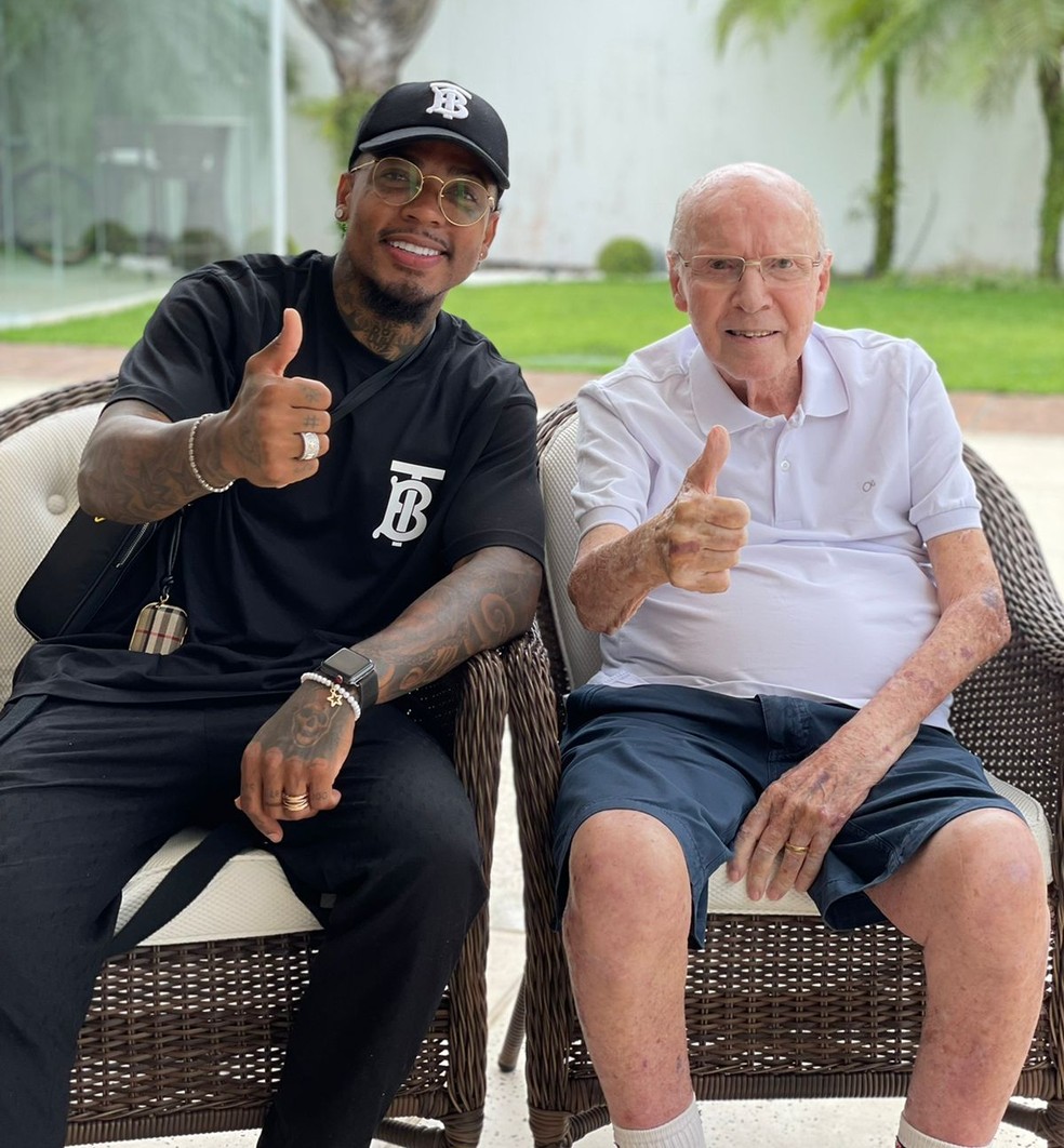 Marinho, do Santos, tem encontro com Zagallo