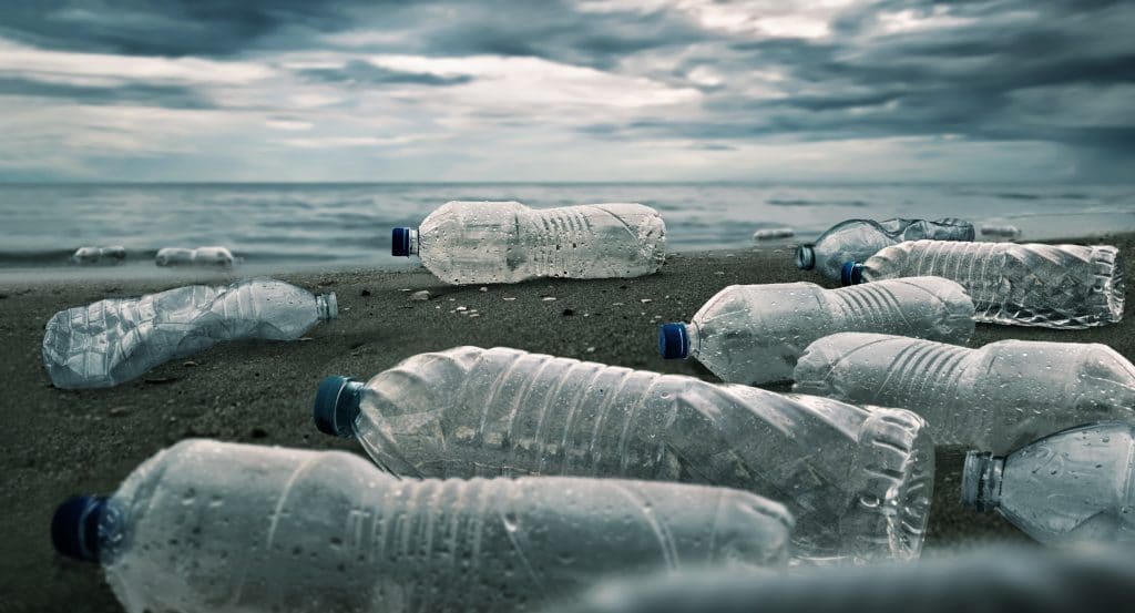 Coca-Cola e Pepsi pedem pacto global para cortar o uso e a produção de plástico