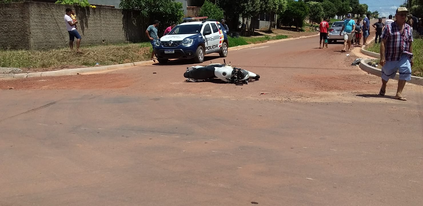 Grávida fica ferida após se envolver em acidente entre carro e moto em Guarantã do Norte