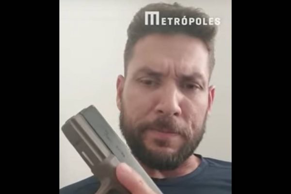 Personal faz vídeo com pistola após juiz suspender lei pró-categoria