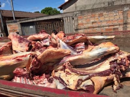 400 kg de carne imprópria para consumo são apreendidos em supermercado em MT