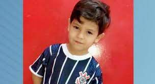 Criança de 4 anos morre após ser agredida por casal de cuidadores na Grande São Paulo