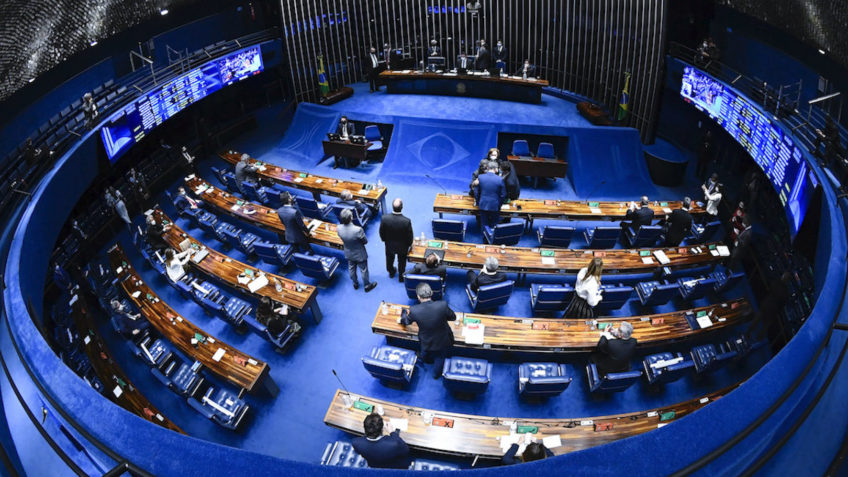 Senado aprova PEC da Transição