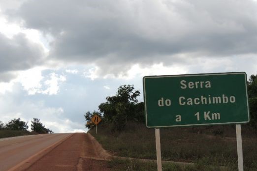 Família fica ferida após caminhão perder o freio e cair em ribanceira na Serra do Cachimbo entre Guarantã e Pará