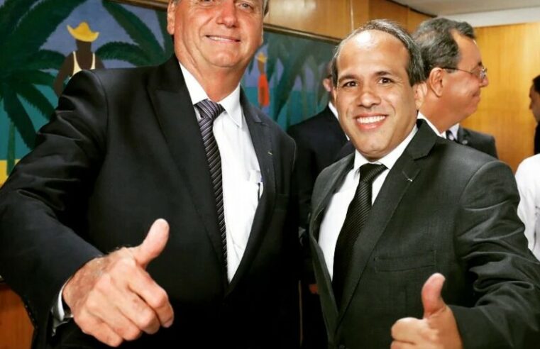 Intérprete de libras de Bolsonaro será candidato a deputado federal