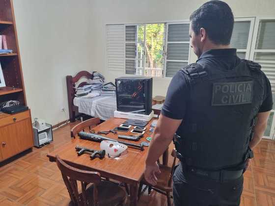 Com apoio dos EUA, polícia prende rapaz que planejava massacre em escolas do DF