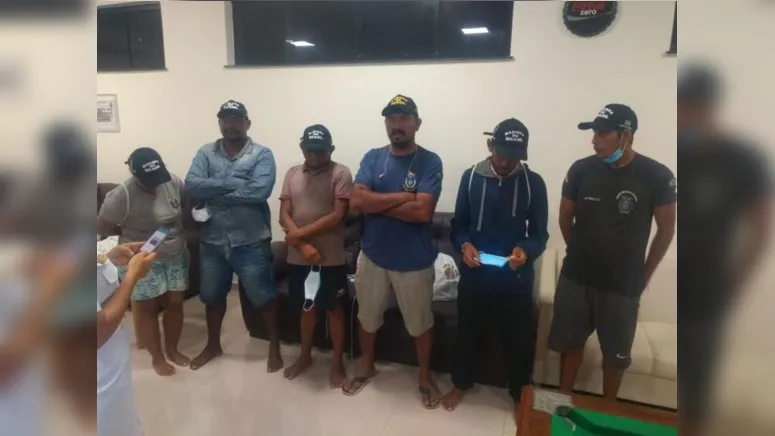 Bilhete com pedido de socorro ajuda Marinha a encontrar náufragos em ilha deserta: ‘avise nossa família’