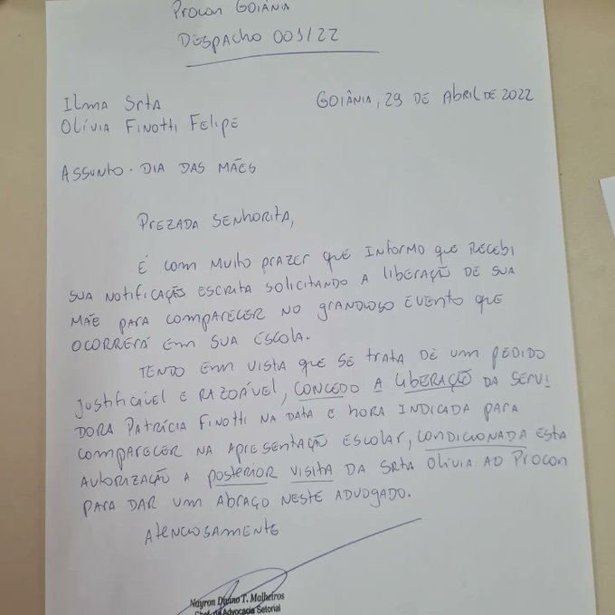 Filha pede em carta que chefe libere a mãe para evento na escola