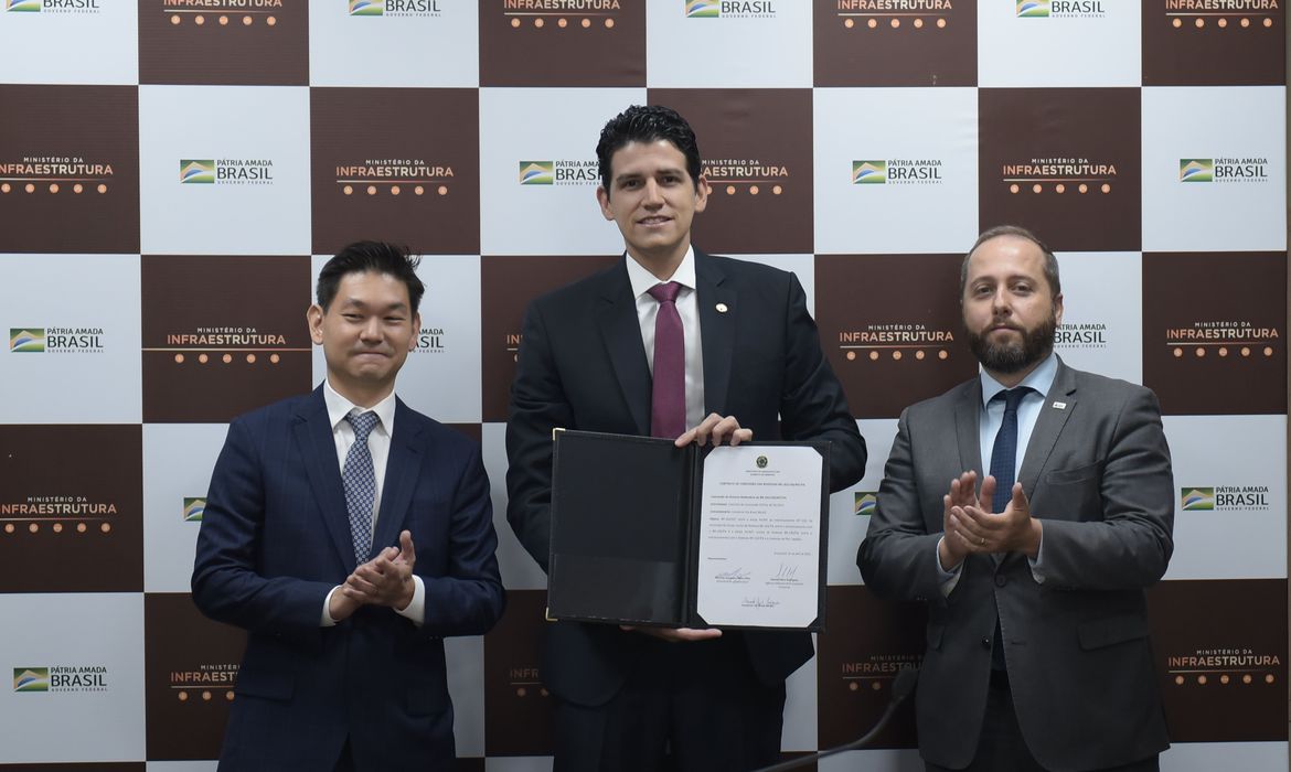 Assinado o contrato de concessão da BR 163/230/MT/PA