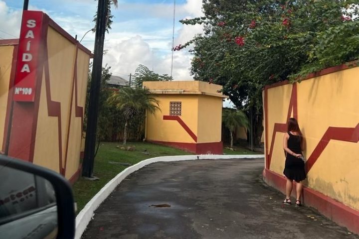 Esposa de pastor descobre que foi chifrada com ‘obreira’ e arma emboscada em motel da ZL de Manaus