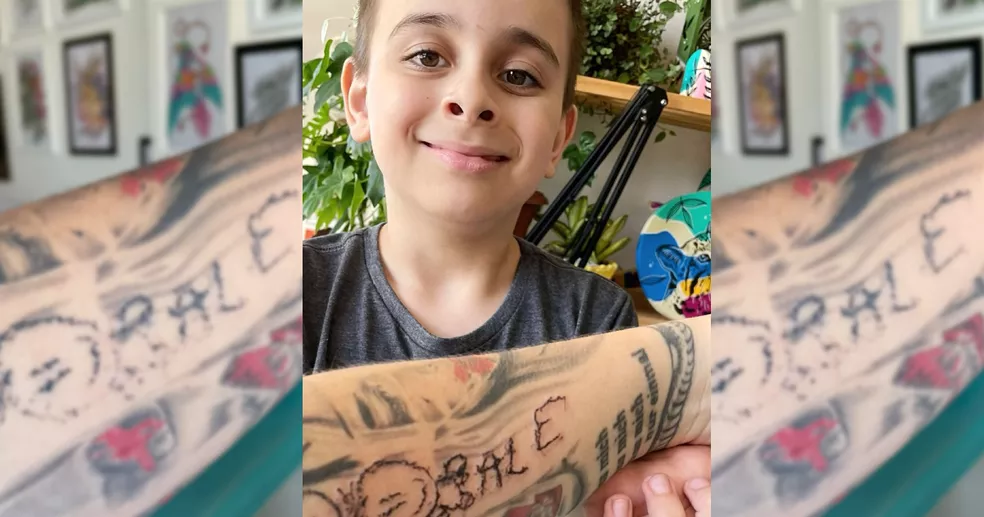 Mãe compartilha tatuagem feita por filho autista de sete anos