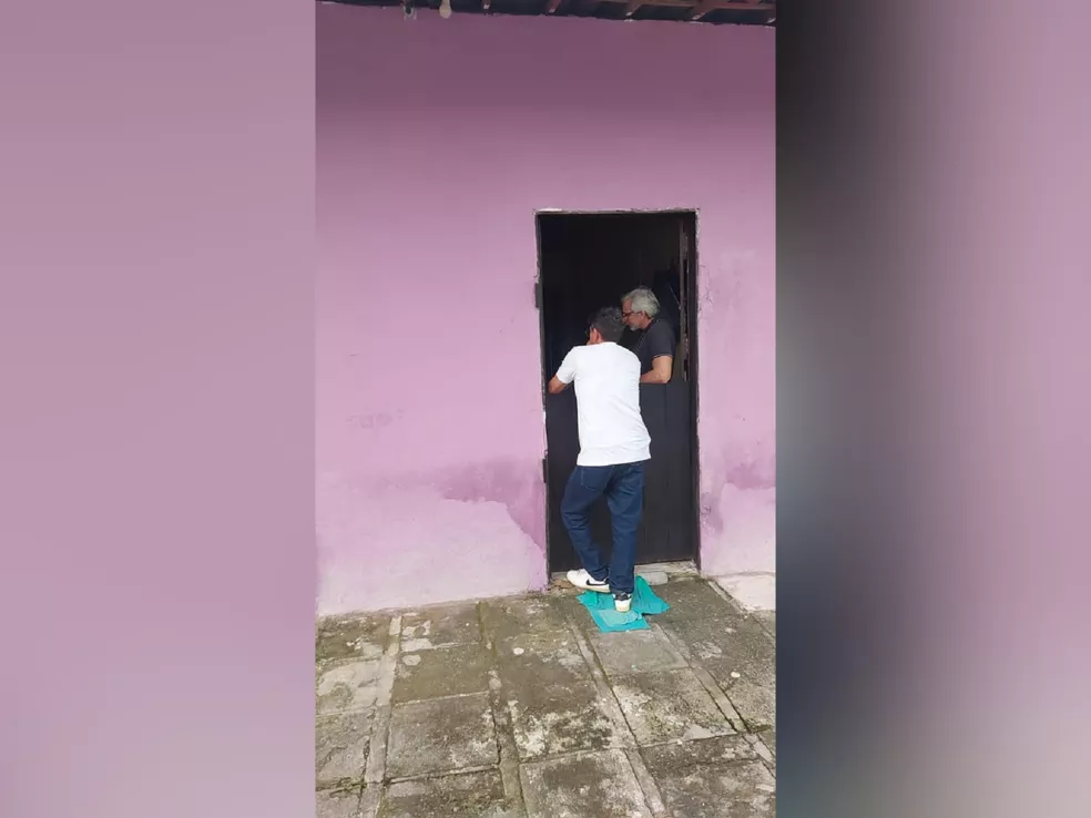 Garota de 13 anos mantida em cárcere privado pelo ex-namorado é resgatada em Fortaleza
