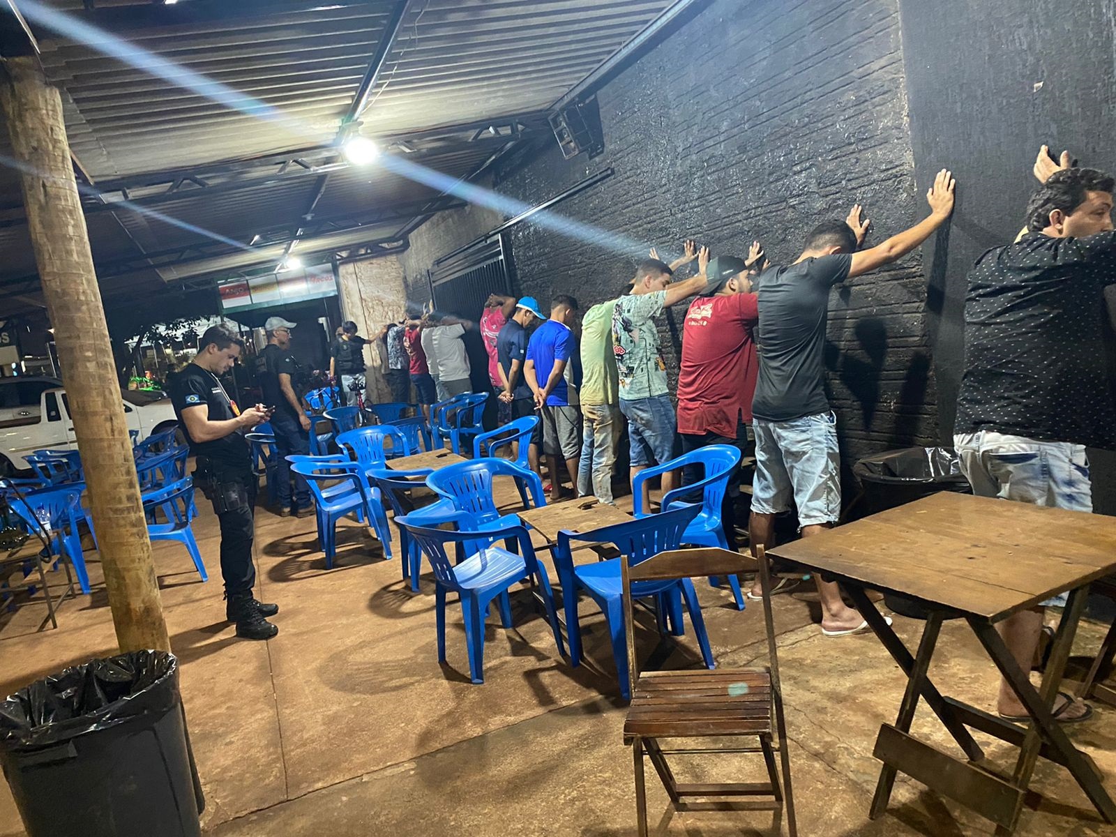 Polícia Civil e Conselho Tutelar realizam ação preventiva em estabelecimentos comerciais de Confresa