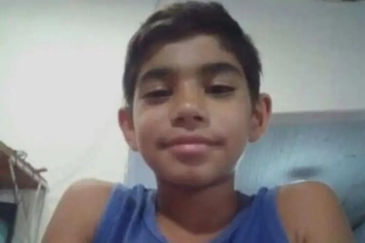 Menino de 13 anos morre após ser agredido por adolescentes da mesma escola no PR