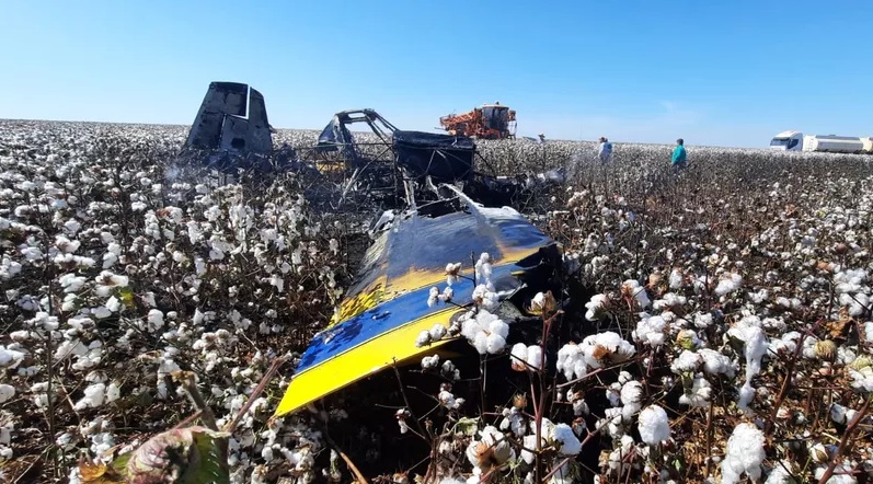 Avião agrícola cai, pega fogo e piloto sofre queimaduras em Lucas do Rio Verde