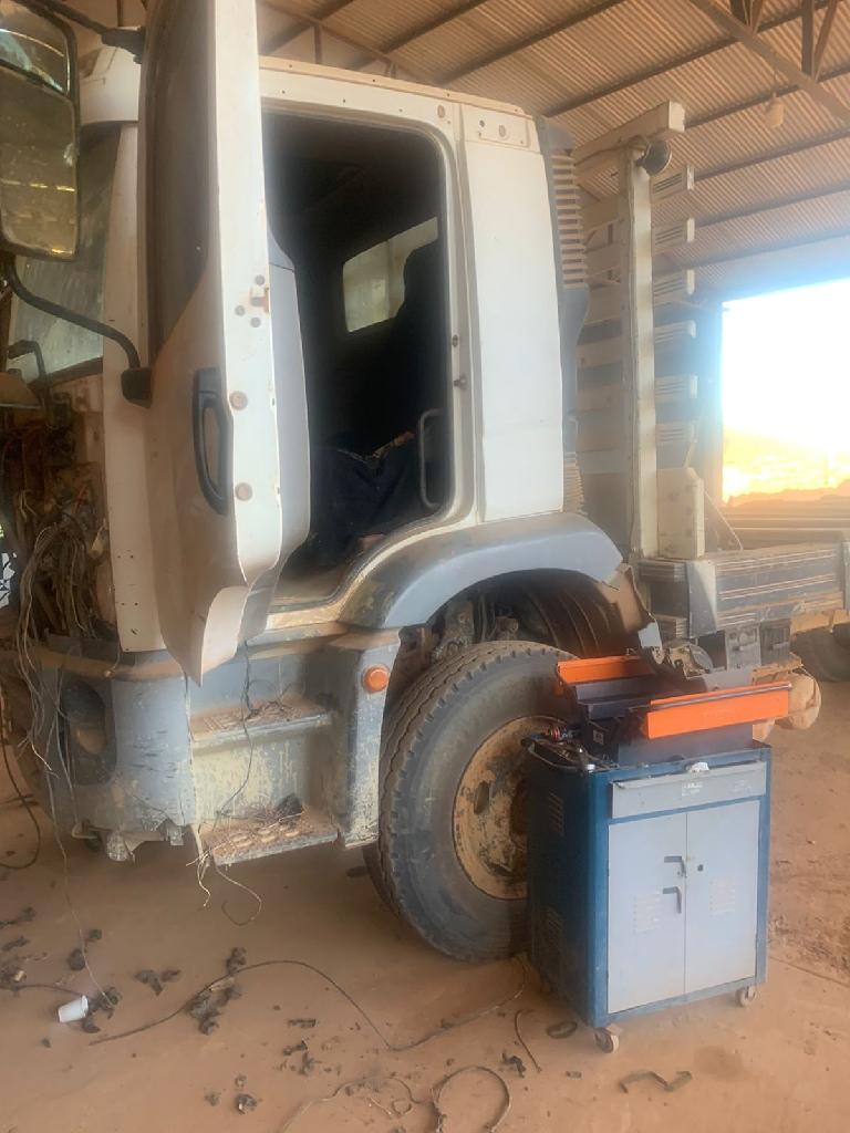 Polícia Civil prende receptador e recupera caminhão roubado da Prefeitura de Colniza