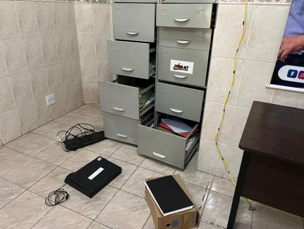 Criminosos invadem escritório e roubam notebooks e documentos de deputado em MT