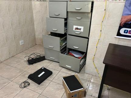 Criminosos invadem escritório e roubam notebooks e documentos de deputado em MT