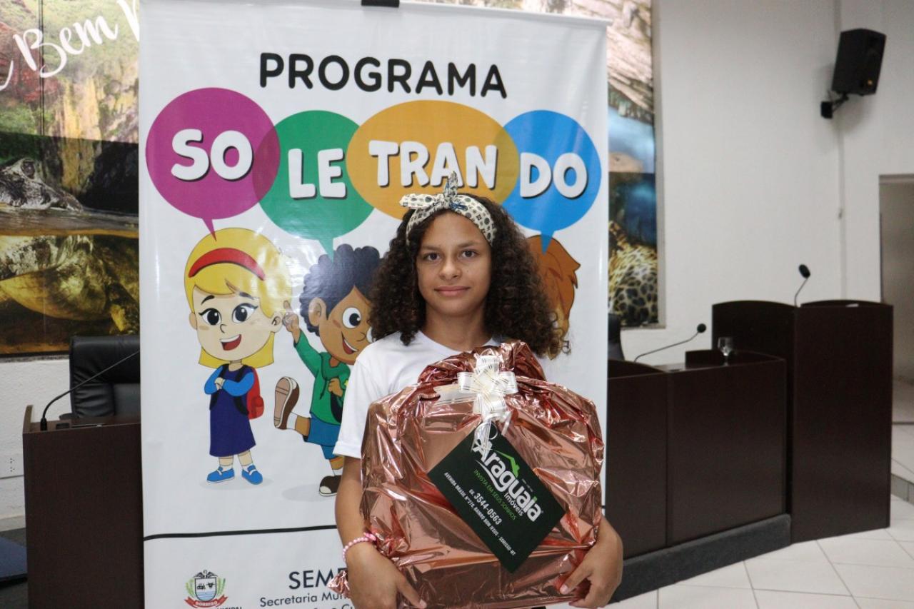 Aluna Maria Cristina é a ganhadora do Programa Soletrando em Sorriso