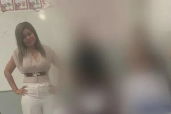 Professora diz para estudantes que ser homossexual é “impuro”