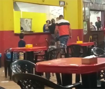 Mulher é presa por racismo, desacato, além de outros crimes em um bar em Confresa