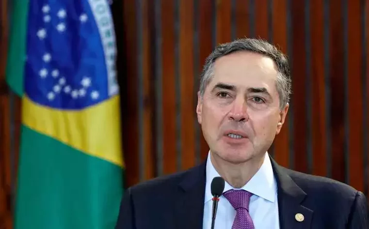 Em decisão liminar, Barroso suspende piso nacional da enfermagem