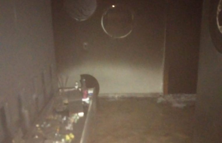 Casa é parcialmente consumida pelo fogo em Guarantã do Norte
