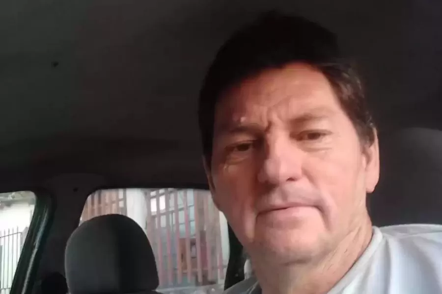 Morre homem que matou a ex-mulher, esfaqueou o enteado e a esposa dele e depois bateu o carro em duas carretas em MS