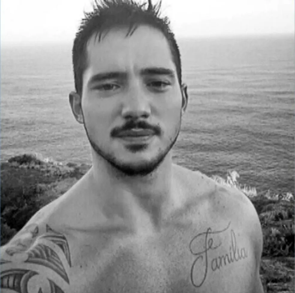 Padrasto filmado agredindo enteado de 4 anos se entrega à polícia
