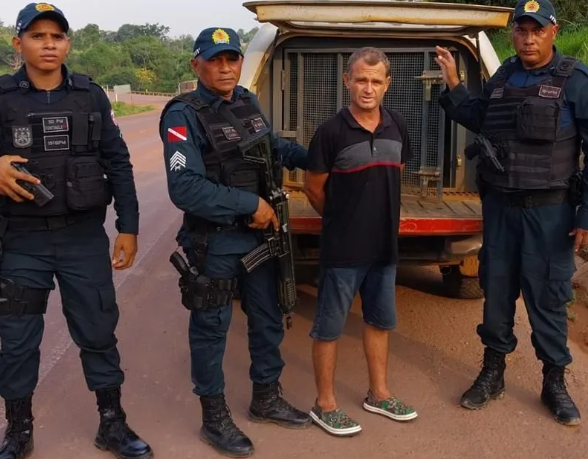 Caminhoneiro mata a tiros outro motorista na BR-163, em Trairão