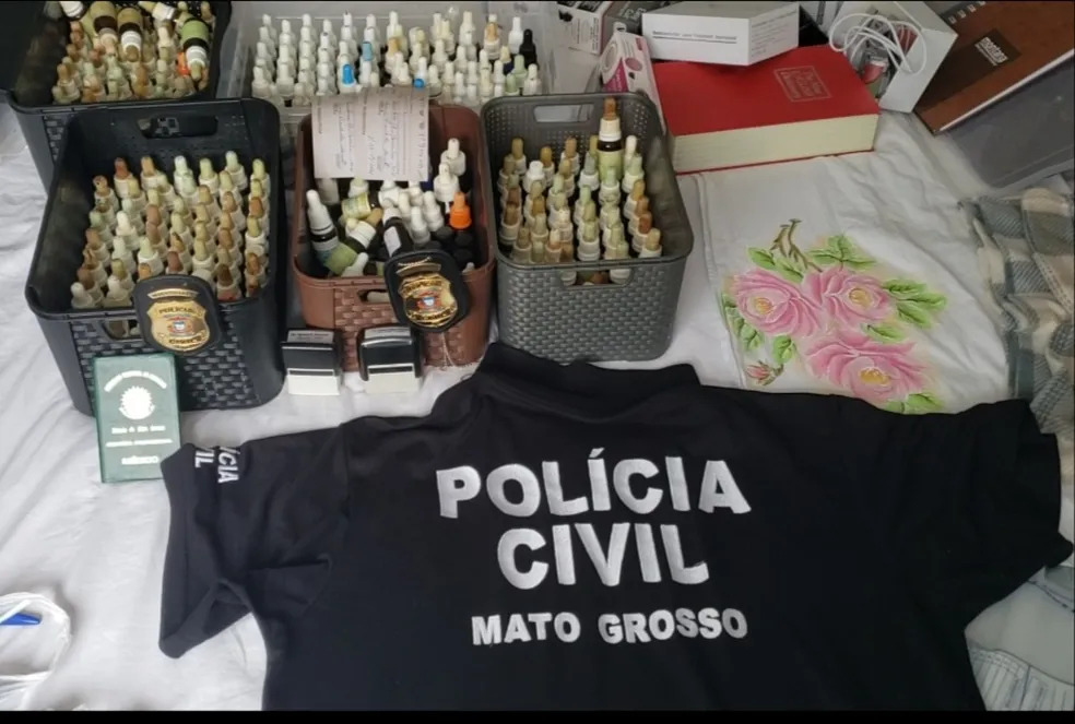 Após morte e denúncia, polícia localiza clínica clandestina e apreende produtos em Cuiabá