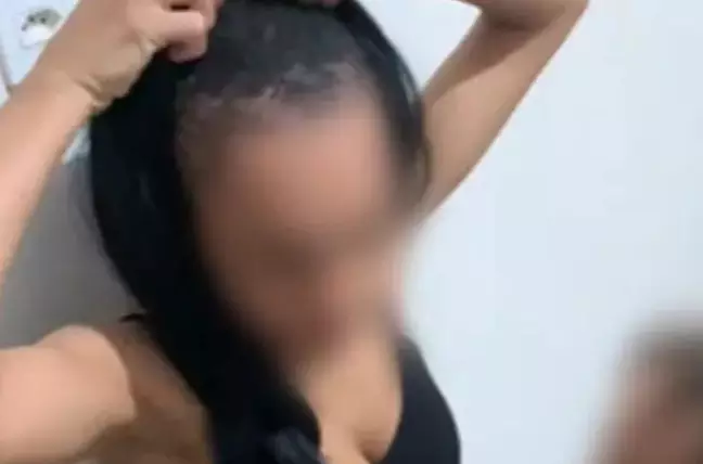 Homem é preso após mulher tirar peruca e revelar que ele cortou seu cabelo com faca em Goiás