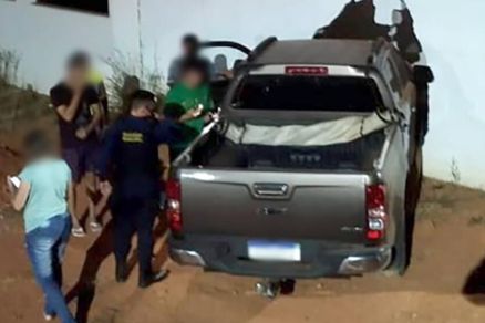 Embriagado, motorista derruba parede de delegacia em MT