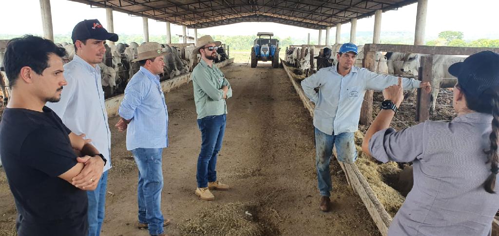 Pecuarista conhece sistema de confinamento implantado pela Empaer em Guarantã do Norte e Matupá