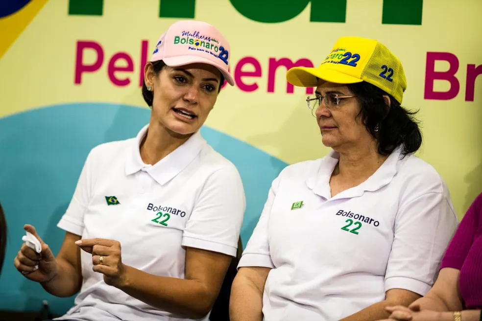 Homem atira contra igreja antes de evento com Michelle Bolsonaro e Damares