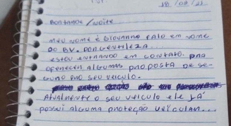 ‘Quadrilha do Pix’ simulava som de escritório e seguia roteiro anotado para aplicar golpes por telefone