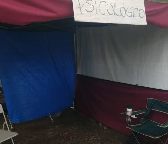 Acampamento bolsonarista no DF tem “terapia express” para “patriotas”