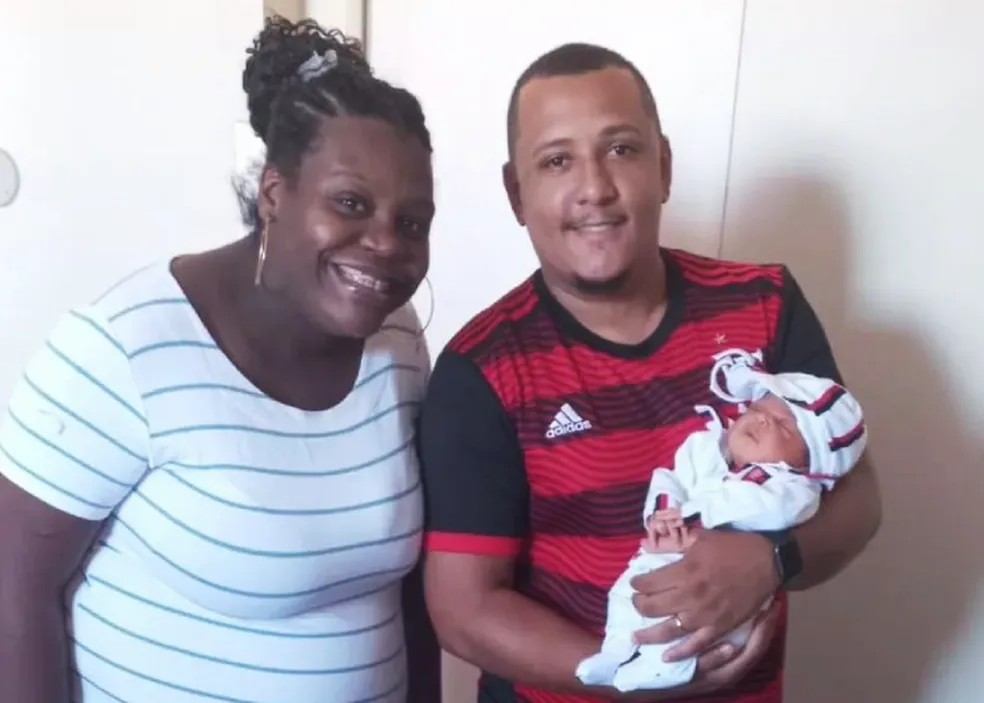 Casal flamenguistas registra o bebê com o nome Gabriel Henrique de Arrascaeta
