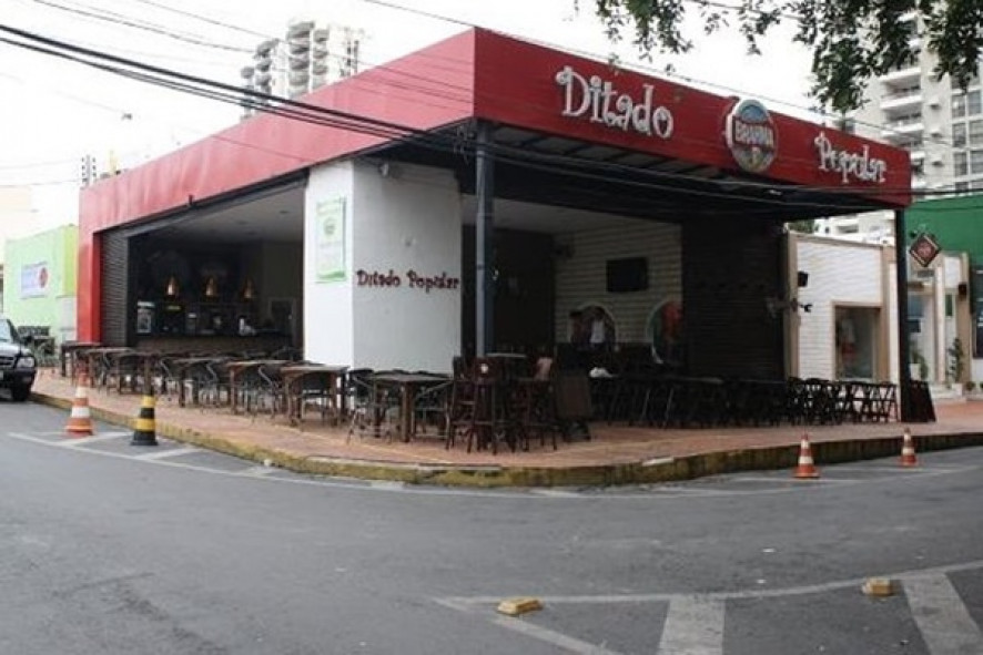 Jovem é detida após não pagar conta em bar da Praça Popular