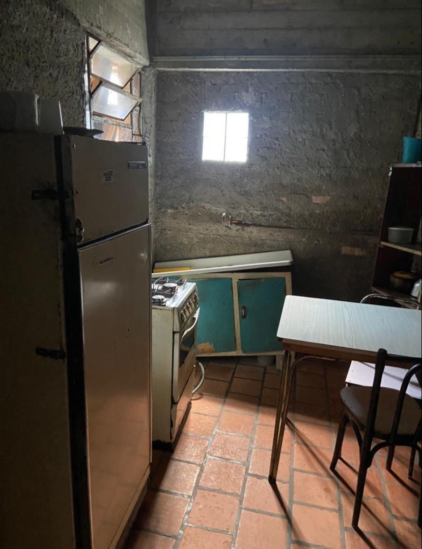 Idosa desaparecida há 40 anos é encontrada em quarto insalubre de hotel; MPT e Polícia Civil investigam
