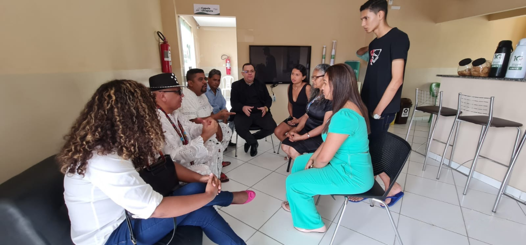 Intolerância: candomblecista é impedido por familiares evangélicos de velar companheira