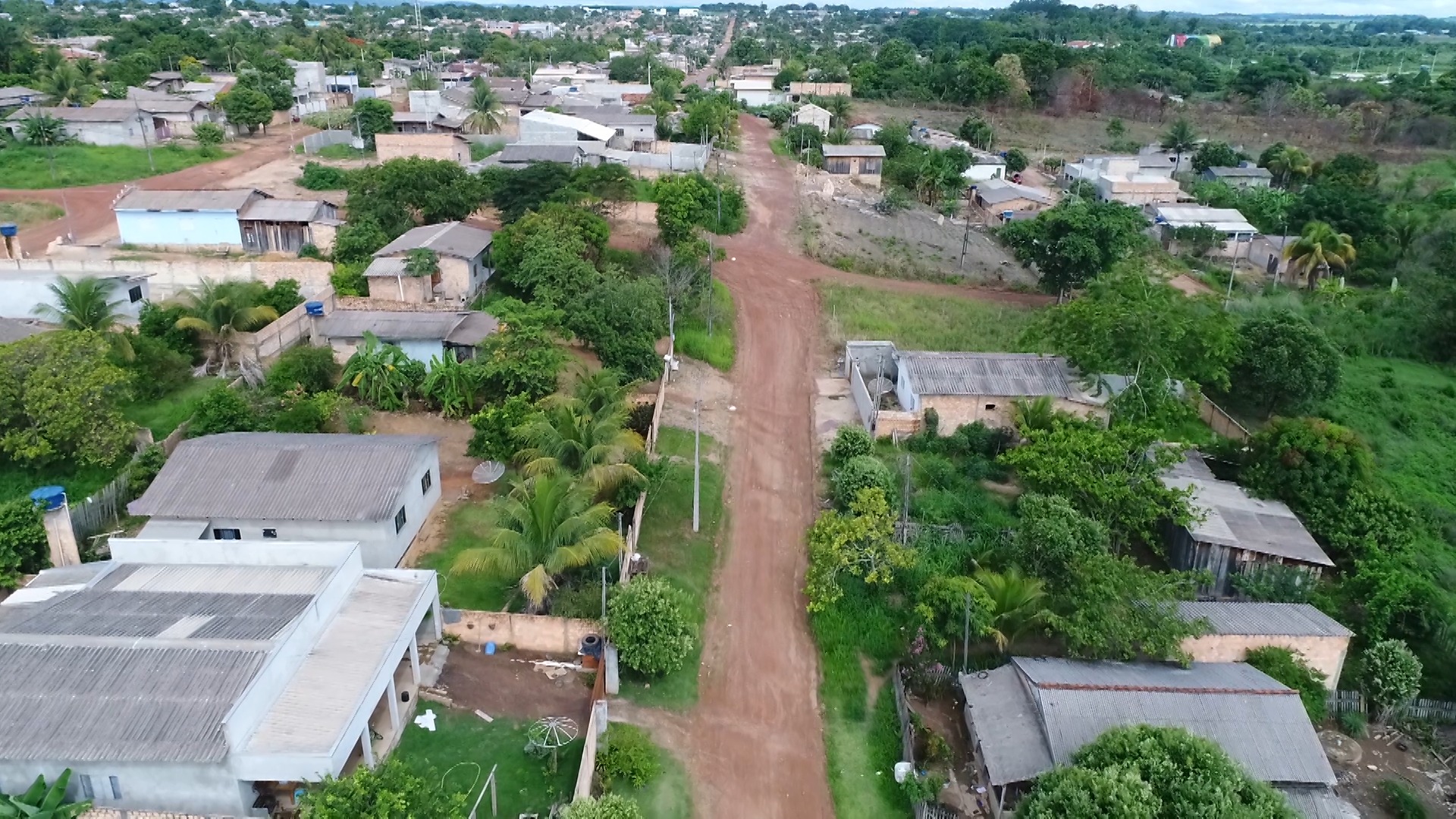 Prefeito Érico assina ordem de início das obras de drenagem de águas pluviais no Bairro Jardim Aeroporto