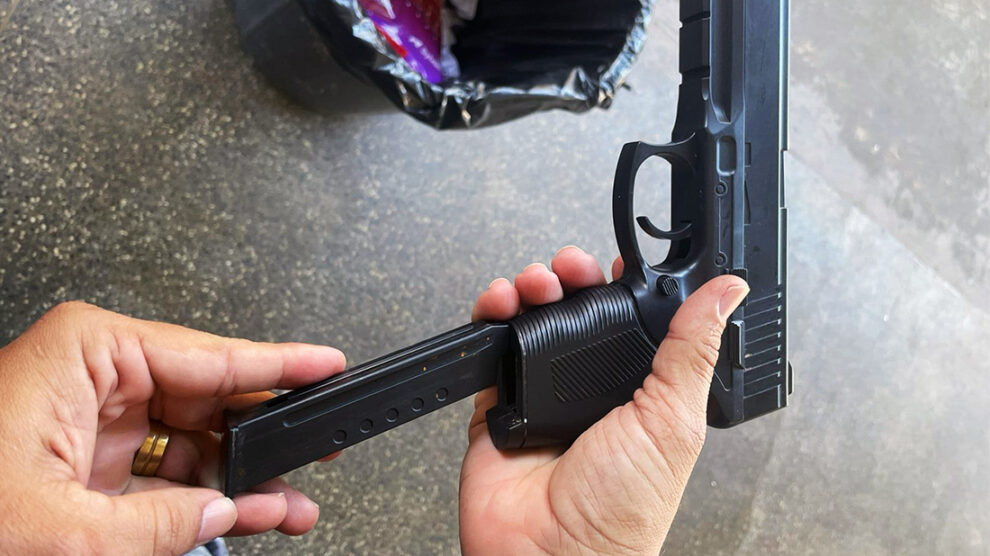 Aluno é apreendido com simulacro de pistola em escola de Mato Grosso