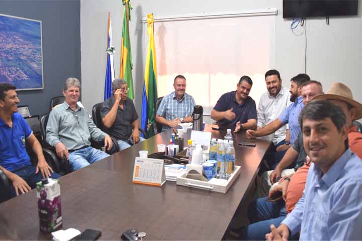 Prefeito de Colíder, Maninho, consolida apoio de prefeitos da região na candidatura a vice com Neurilan para a (AMM).